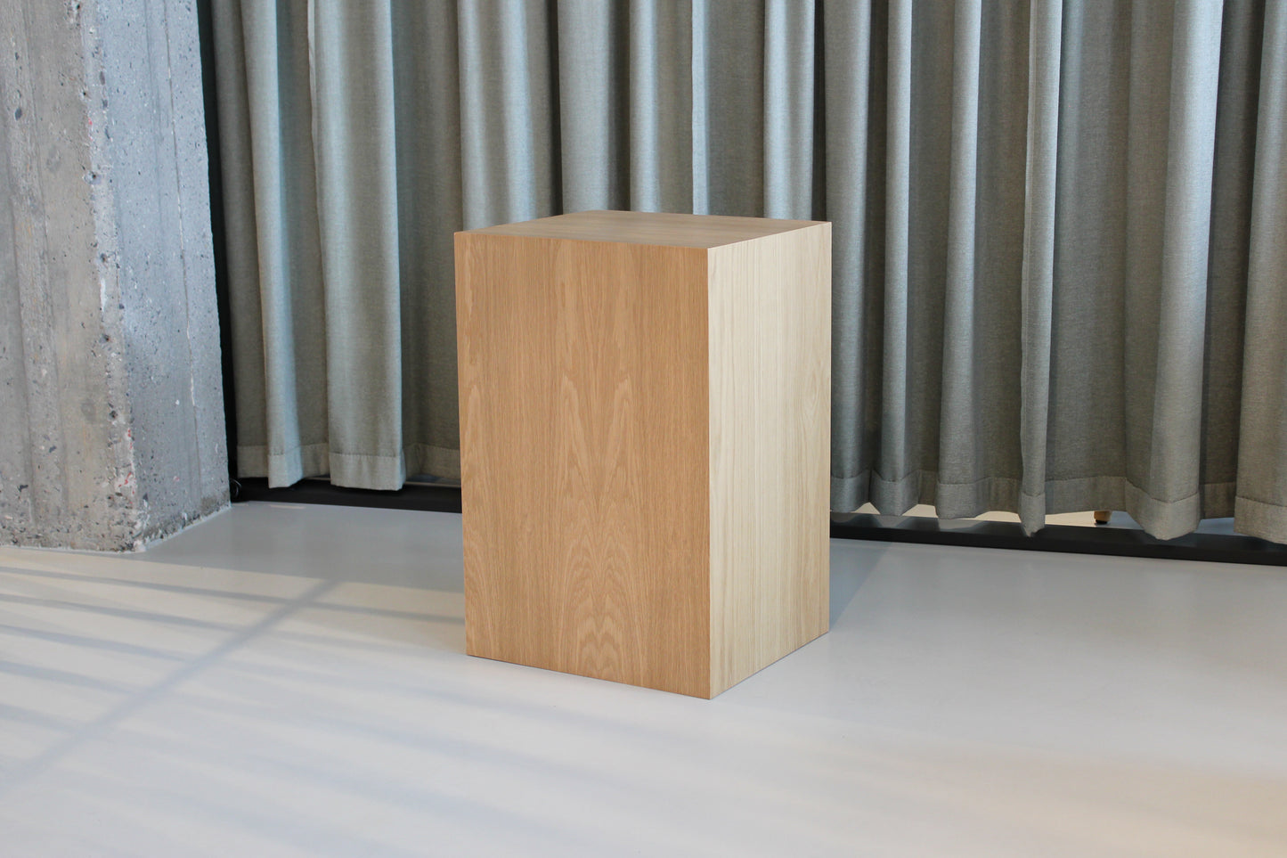 Plinth i finér